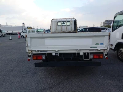 Toyota DYNA  с аукциона в Японии