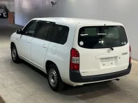 Toyota SUCCEED лот № 3032 оценка R  с аукциона в Японии 1