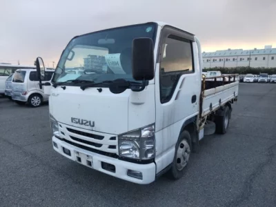 Isuzu ELF  с аукциона в Японии