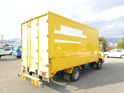 Isuzu ELF  с аукциона в Японии