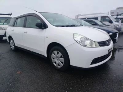 Nissan WINGROAD  с аукциона в Японии