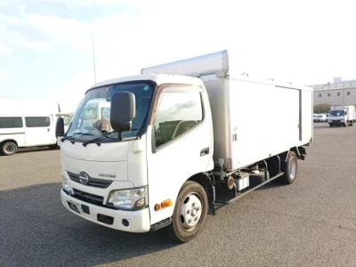 Hino DUTRO  с аукциона в Японии
