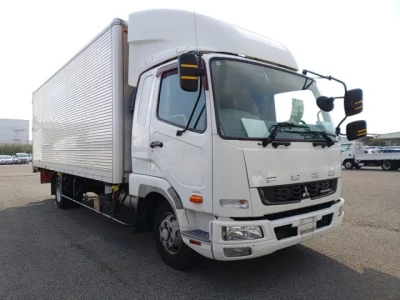 Mitsubishi FUSO FIGHTER