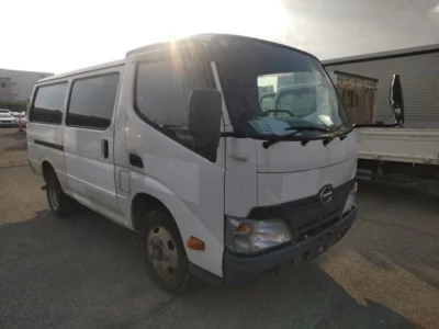 Hino DUTRO  с аукциона в Японии