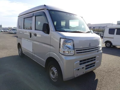 Mitsubishi MINICAB VAN