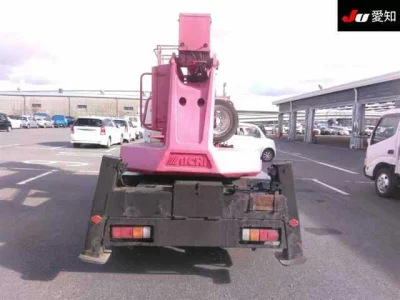 Isuzu ELF  с аукциона в Японии