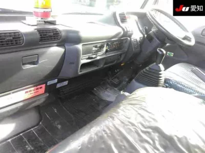 Isuzu ELF  с аукциона в Японии
