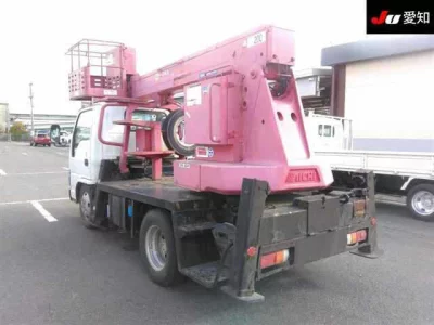 Isuzu ELF  с аукциона в Японии
