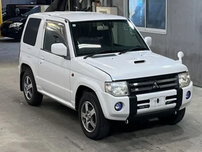 Mitsubishi PAJERO MINI
