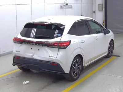 Nissan NOTE  с аукциона в Японии