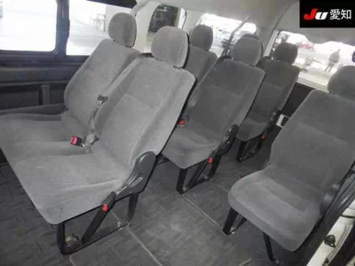 Toyota HIACE  с аукциона в Японии