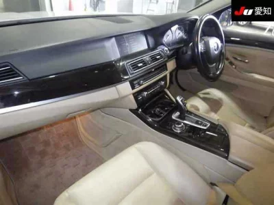 BMW 5-Series  с аукциона в Японии