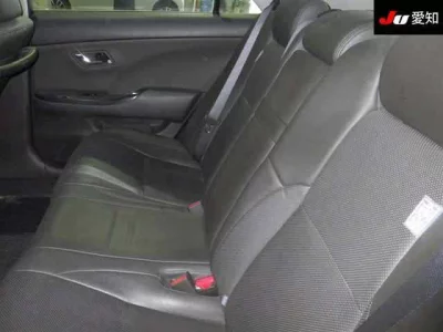 Toyota CROWN  с аукциона в Японии