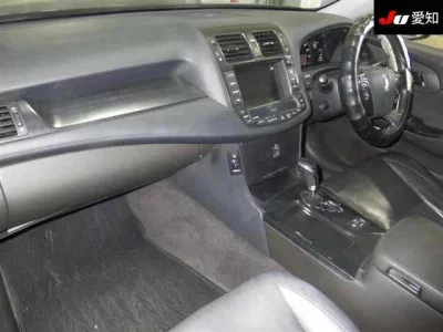 Toyota CROWN  с аукциона в Японии