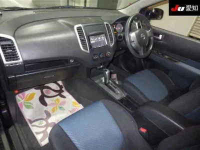 Nissan WINGROAD  с аукциона в Японии