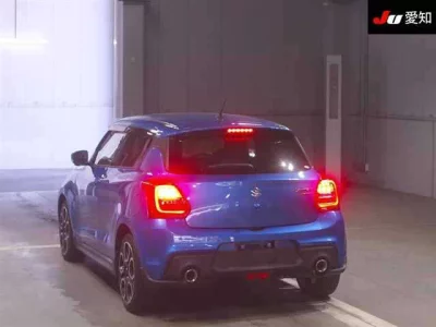 Suzuki SWIFT  с аукциона в Японии