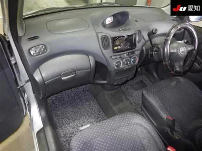 Toyota FUNCARGO  с аукциона в Японии