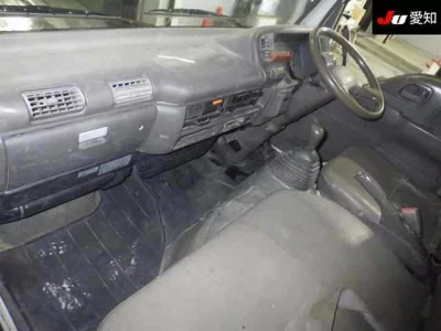 Isuzu ELF  с аукциона в Японии