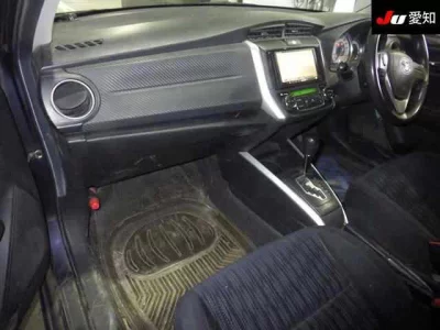 Toyota COROLLA FIELDER  с аукциона в Японии