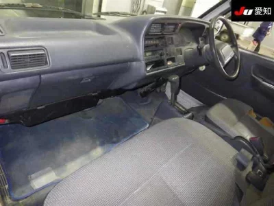 Toyota HIACE VAN  с аукциона в Японии