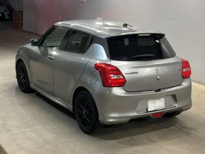 Suzuki SWIFT  с аукциона в Японии