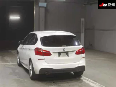 BMW 2-Series  с аукциона в Японии