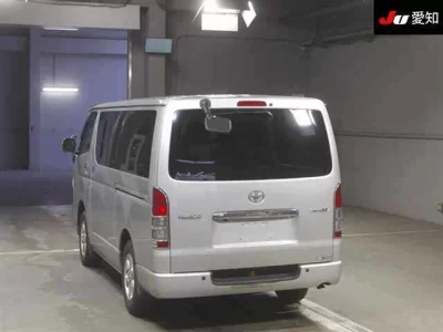 Toyota HIACE VAN  с аукциона в Японии