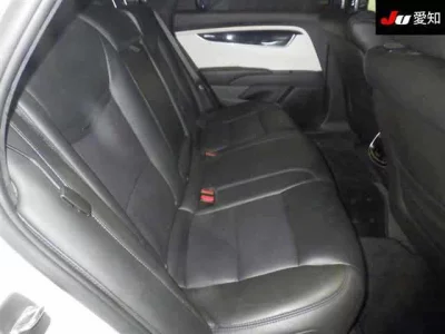 GM CADILLAC  с аукциона в Японии