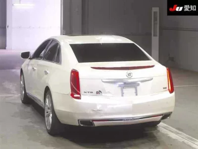 GM CADILLAC  с аукциона в Японии