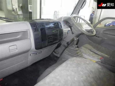 Toyota DYNA  с аукциона в Японии