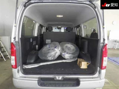 Toyota REGIUS ACE VAN  с аукциона в Японии