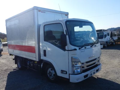 Isuzu ELF  с аукциона в Японии