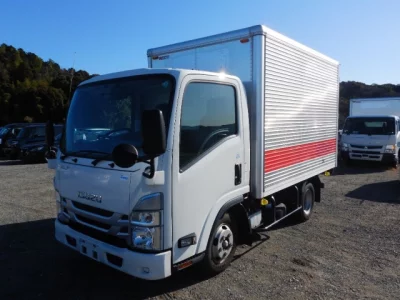Isuzu ELF  с аукциона в Японии