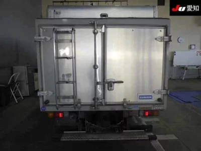 Toyota DYNA  с аукциона в Японии