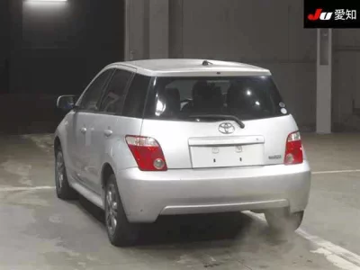 Toyota IST