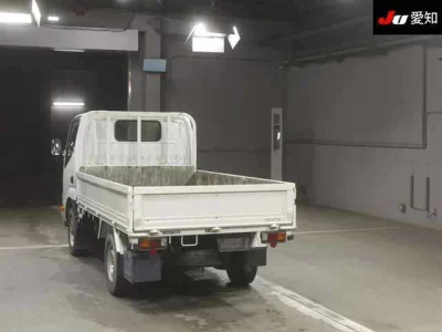 Toyota DYNA  с аукциона в Японии