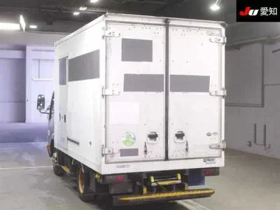 Toyota DYNA  с аукциона в Японии