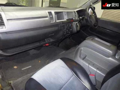 Toyota HIACE VAN  с аукциона в Японии