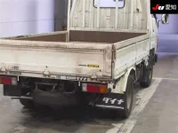 Toyota DYNA лот № 7107 оценка 3  с аукциона в Японии 7