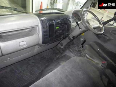 Toyota DYNA  с аукциона в Японии