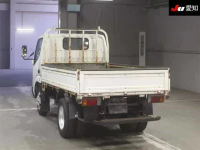 Toyota DYNA  с аукциона в Японии