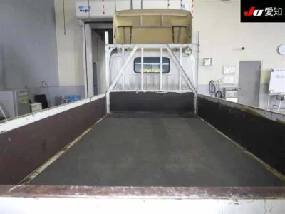 Toyota DYNA  с аукциона в Японии