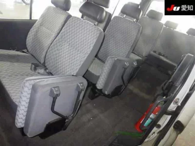 Toyota HIACE  с аукциона в Японии