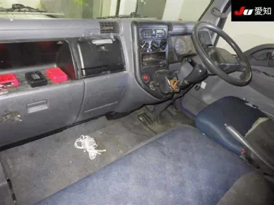 Mitsubishi FUSO TRUCK  с аукциона в Японии