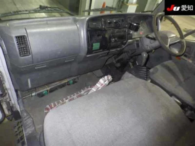 Mitsubishi CANTER  с аукциона в Японии