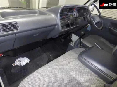 Toyota HIACE VAN  с аукциона в Японии