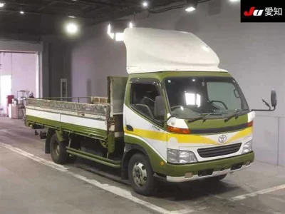 Toyota DYNA  с аукциона в Японии
