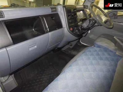 Mitsubishi CANTER  с аукциона в Японии