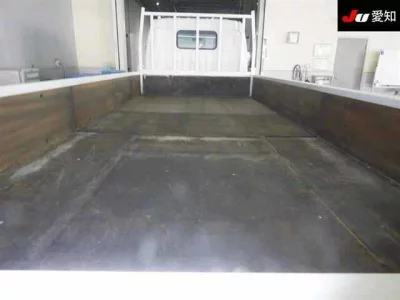 Toyota DYNA  с аукциона в Японии