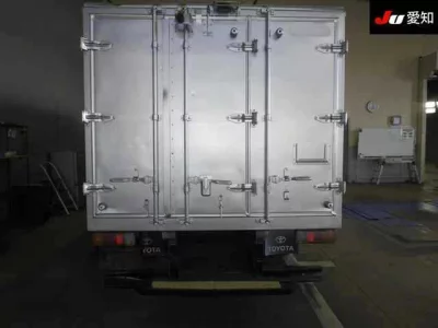 Toyota DYNA  с аукциона в Японии